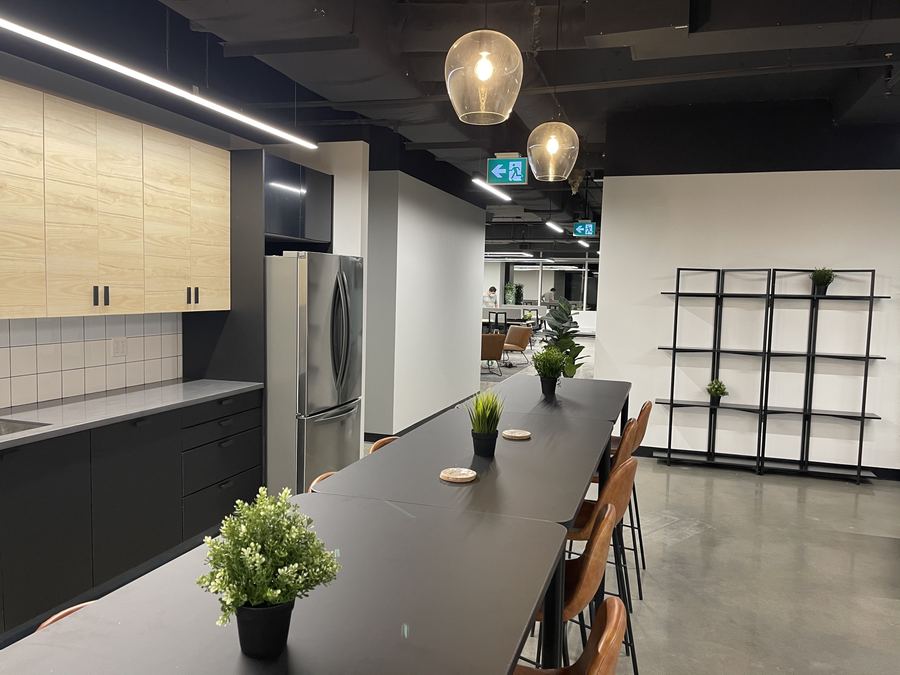 Kitchen & Collaboration Table by Kastone Construction, Ottawa