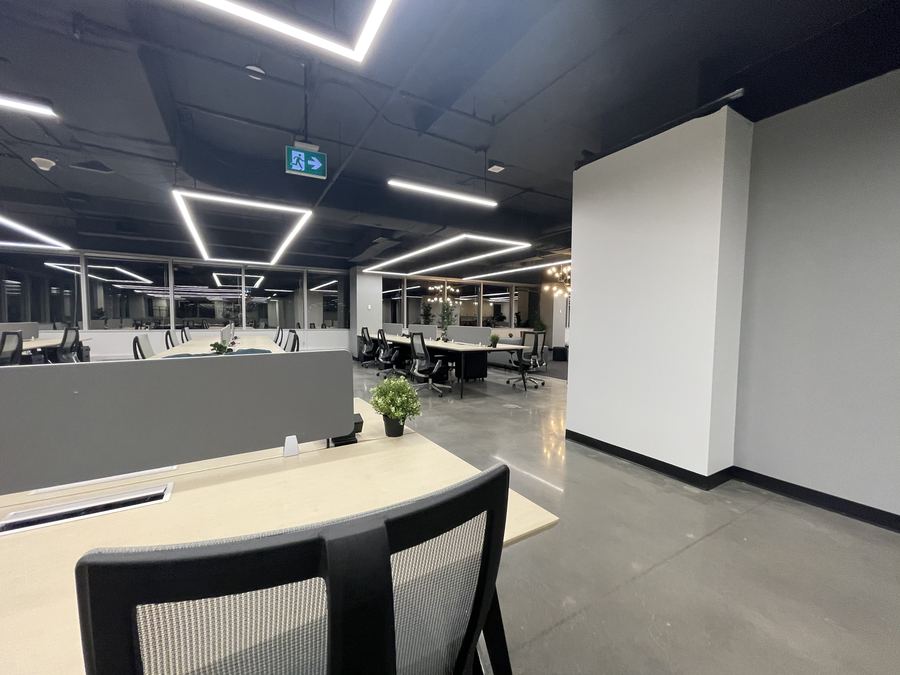Workstation Bench by Kastone Construction, Ottawa
