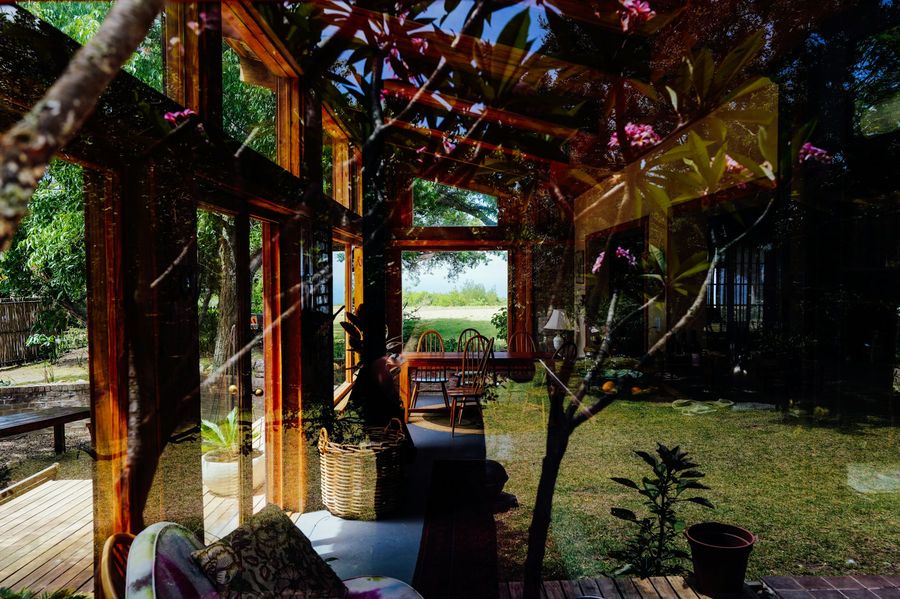 Garden room with timber pergola